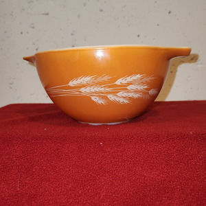 Pyrex 441 Autumn Harvest  mixing bowl